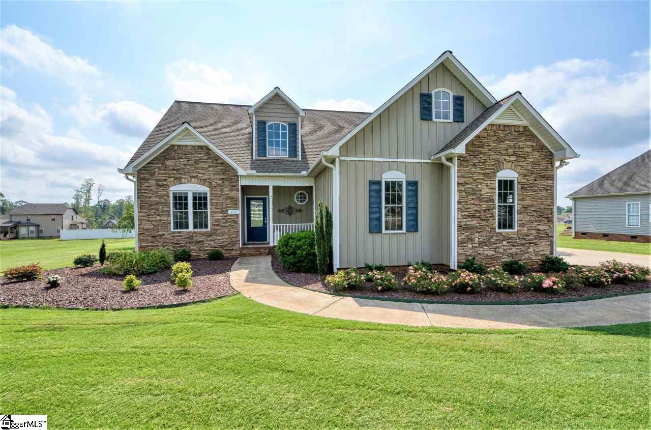 Property image 1 at 472 Carriage Gate Drive, Wellford, SC 29385-9387