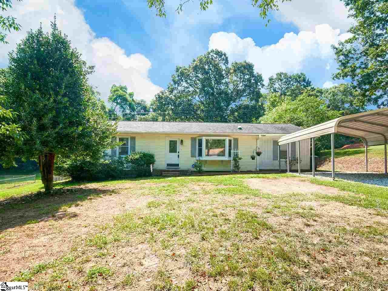 Property image 1 at 204 Springdale Avenue, Liberty, SC 29657