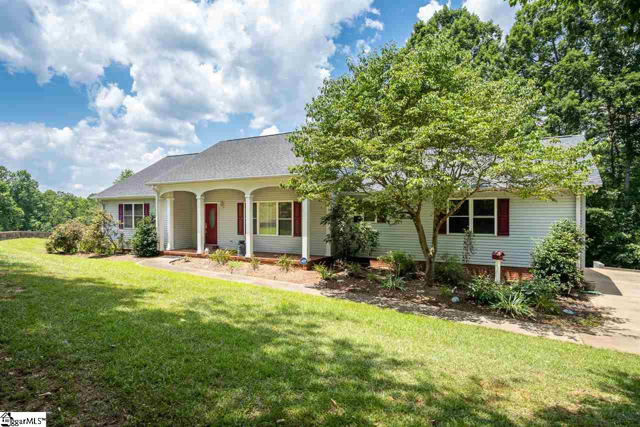 Property image 1 at 104 Taxiway Avenue, Easley, SC 29640