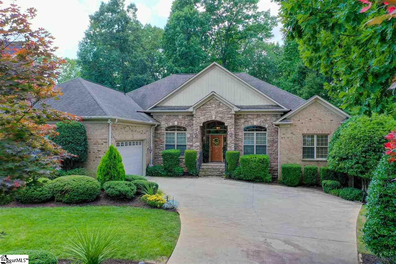 Property at 712 Carriage Hill Road, Simpsonville, SC 29681-5281