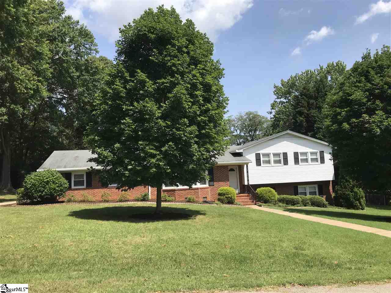 Property image 1 at 105 AYRSHIRE Drive, Greenville, SC 29615