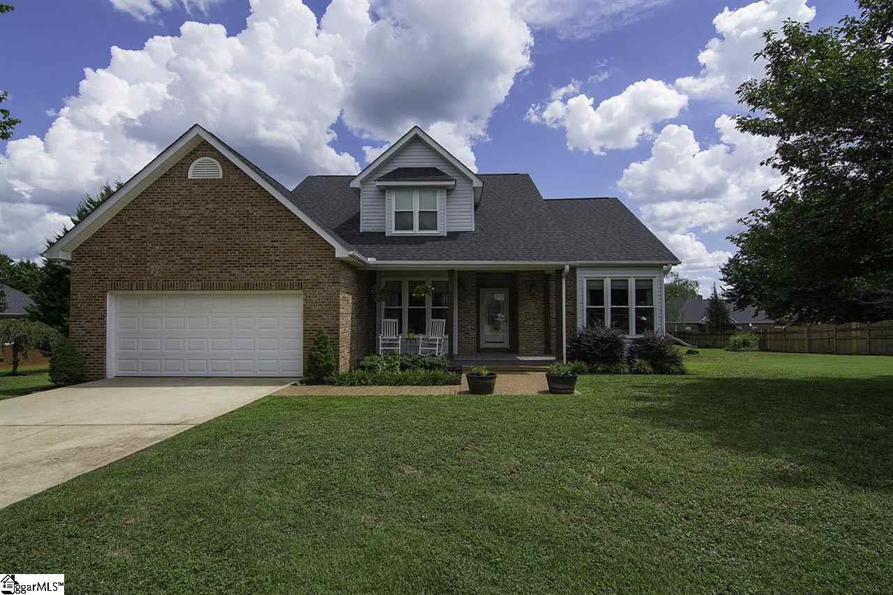 Property image 1 at 3 Darby Hill Lane, Taylors, SC 29687