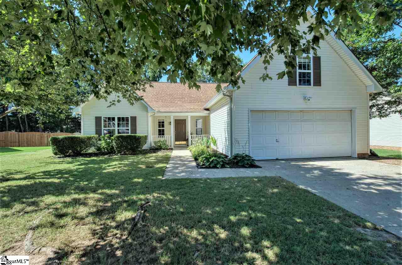 Property image 1 at 4 Chablis Court, Mauldin, SC 29662