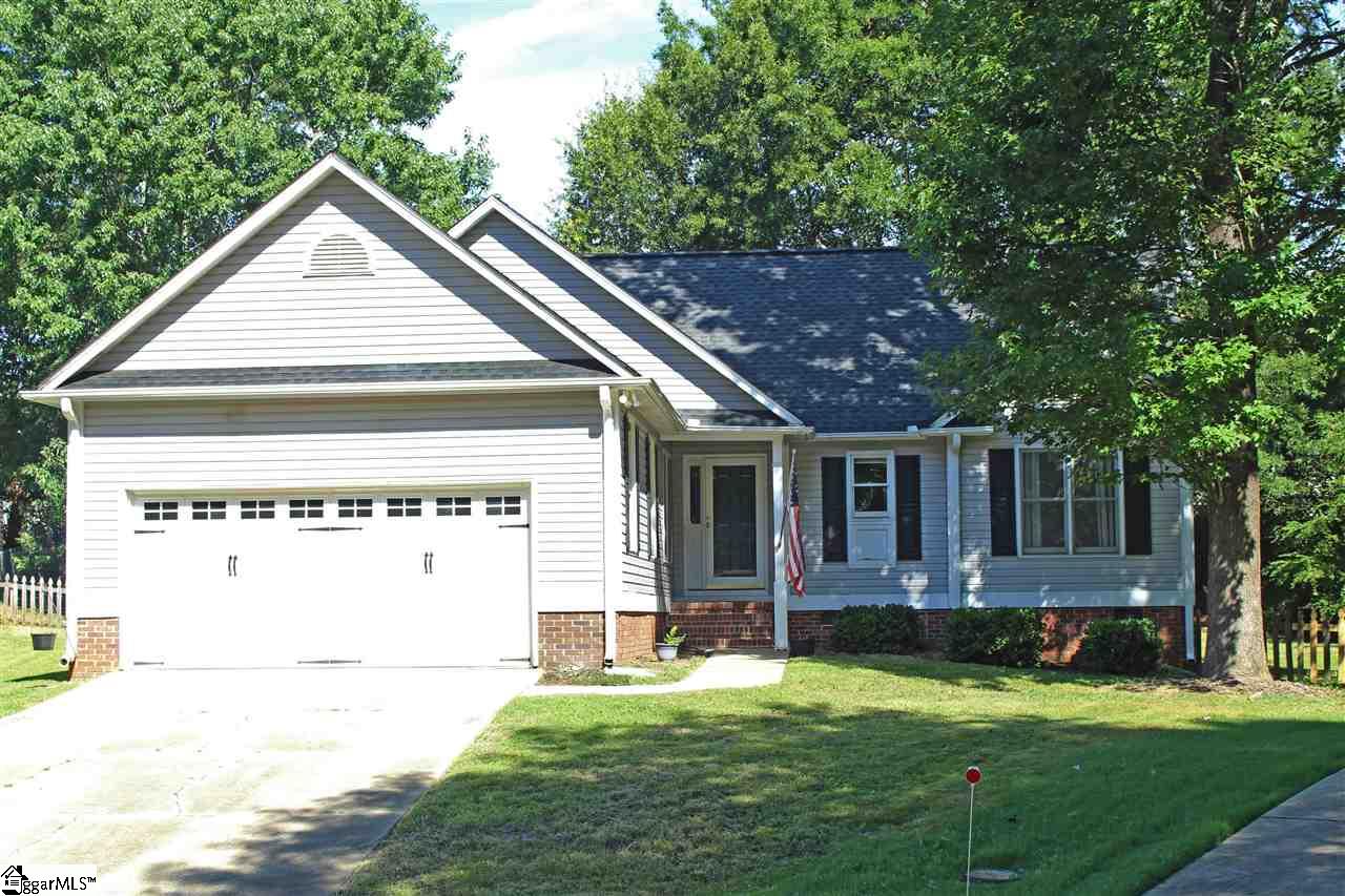 Property image 1 at 110 Clancy Court, Simpsonville, SC 29681