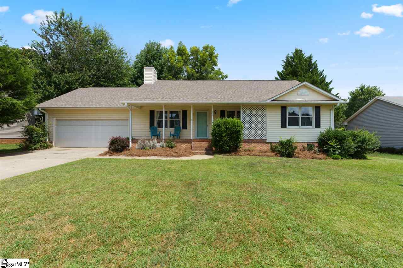 Property image 1 at 106 Patio Road, Easley, SC 29642