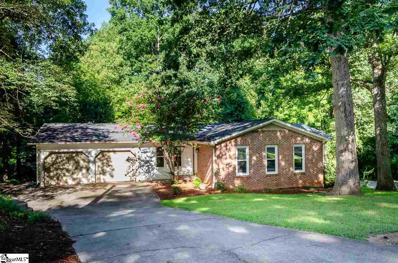 Property image 1 at 114 E Woodburn Drive, Taylors, SC 29687