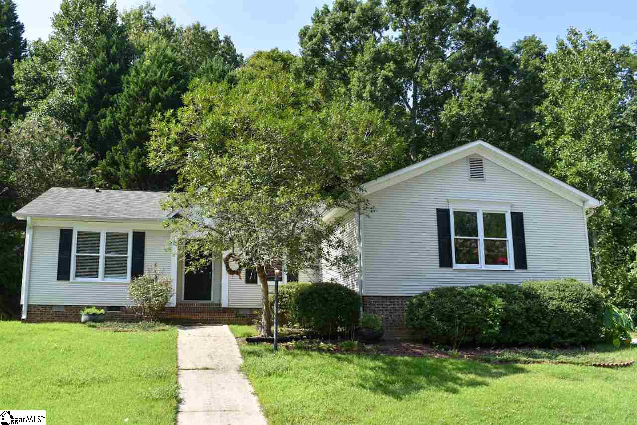 Property image 1 at 8 Vendue Court, Simpsonville, SC 29681