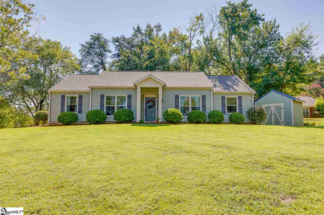 Property image 1 at 15 Dawnwood Drive, Greenville, SC 29615