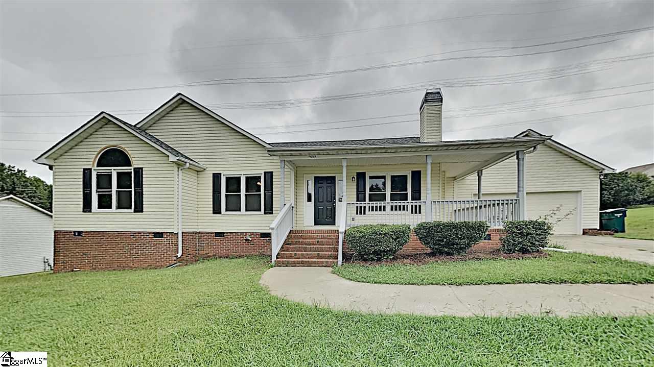 Property image 1 at 204 Foxfire Drive, Simpsonville, SC 29680