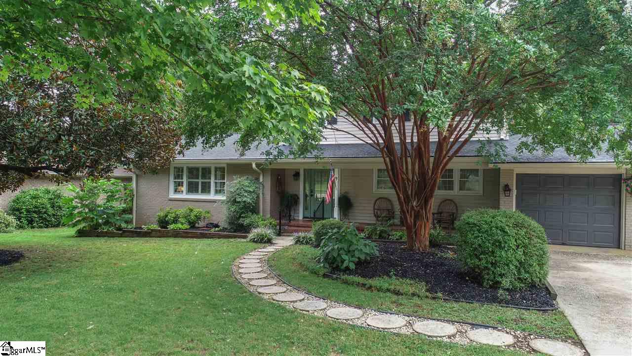 Property image 1 at 9 HOLMSBY Lane, Taylors, SC 29687