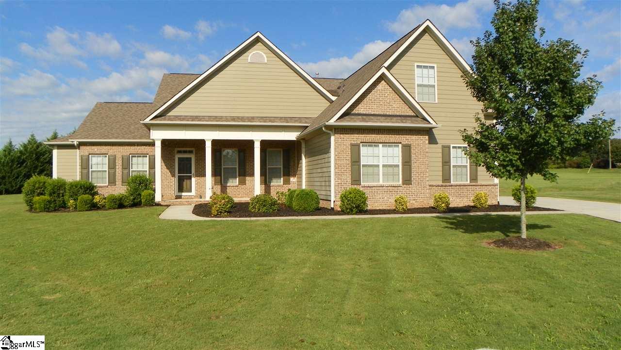 Property image 1 at 5 Sparrow Drive, Williamston, SC 29697