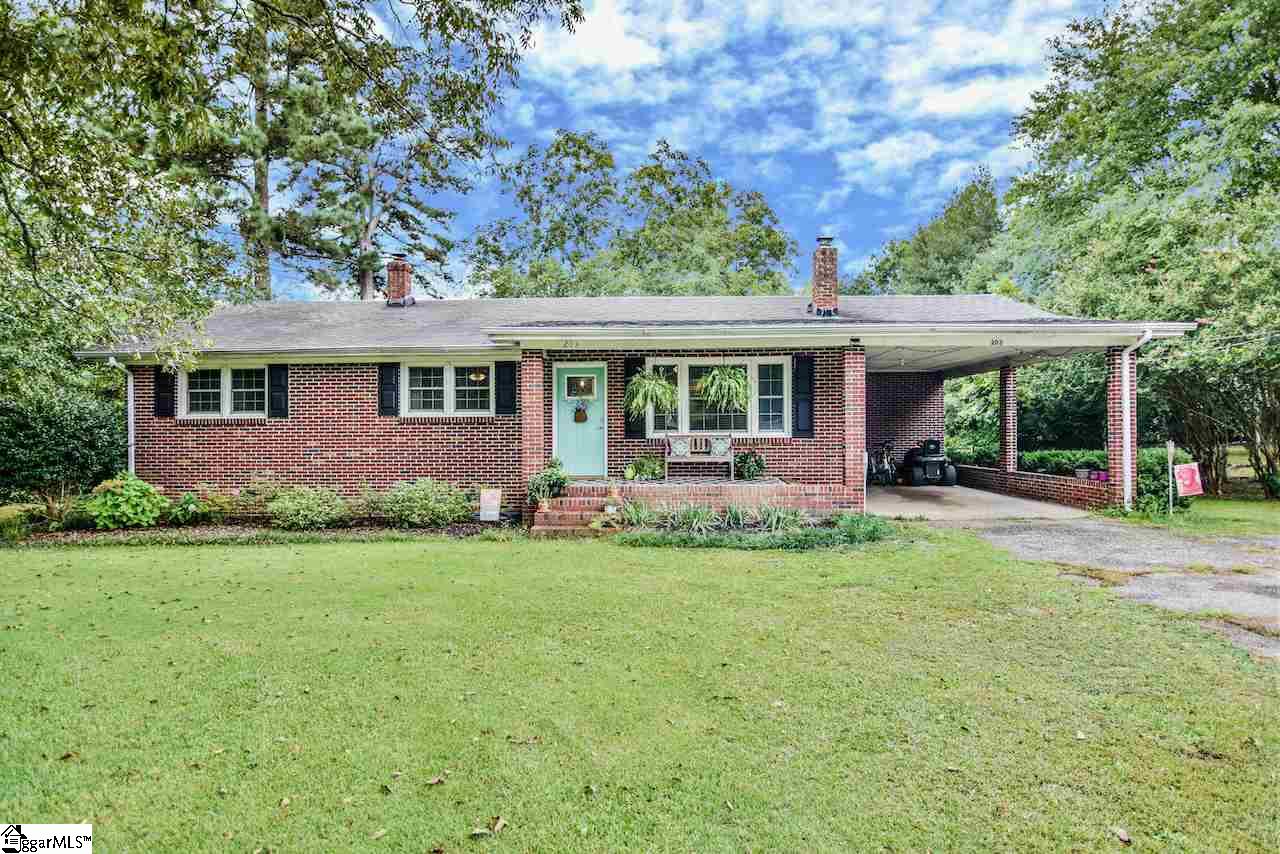 Property image 1 at 203 Looneybrook Drive, Fountain Inn, SC 29644