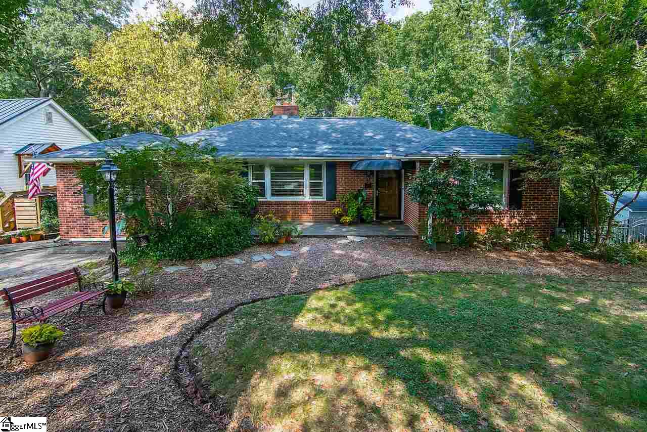 Property image 1 at 32 Blackburn Street, Greenville, SC 29607