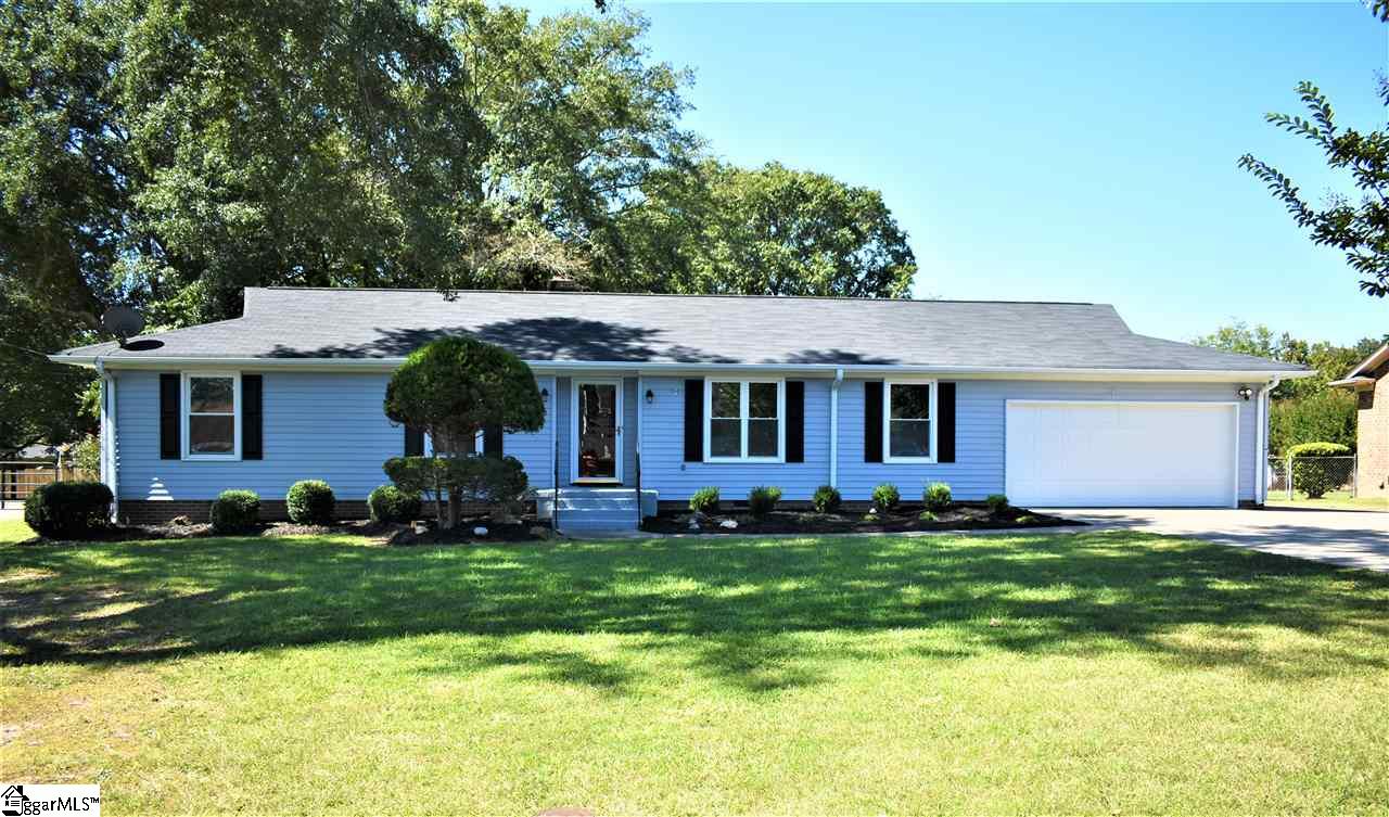 Property image 1 at 5 Cunningham Road, Taylors, SC 29687