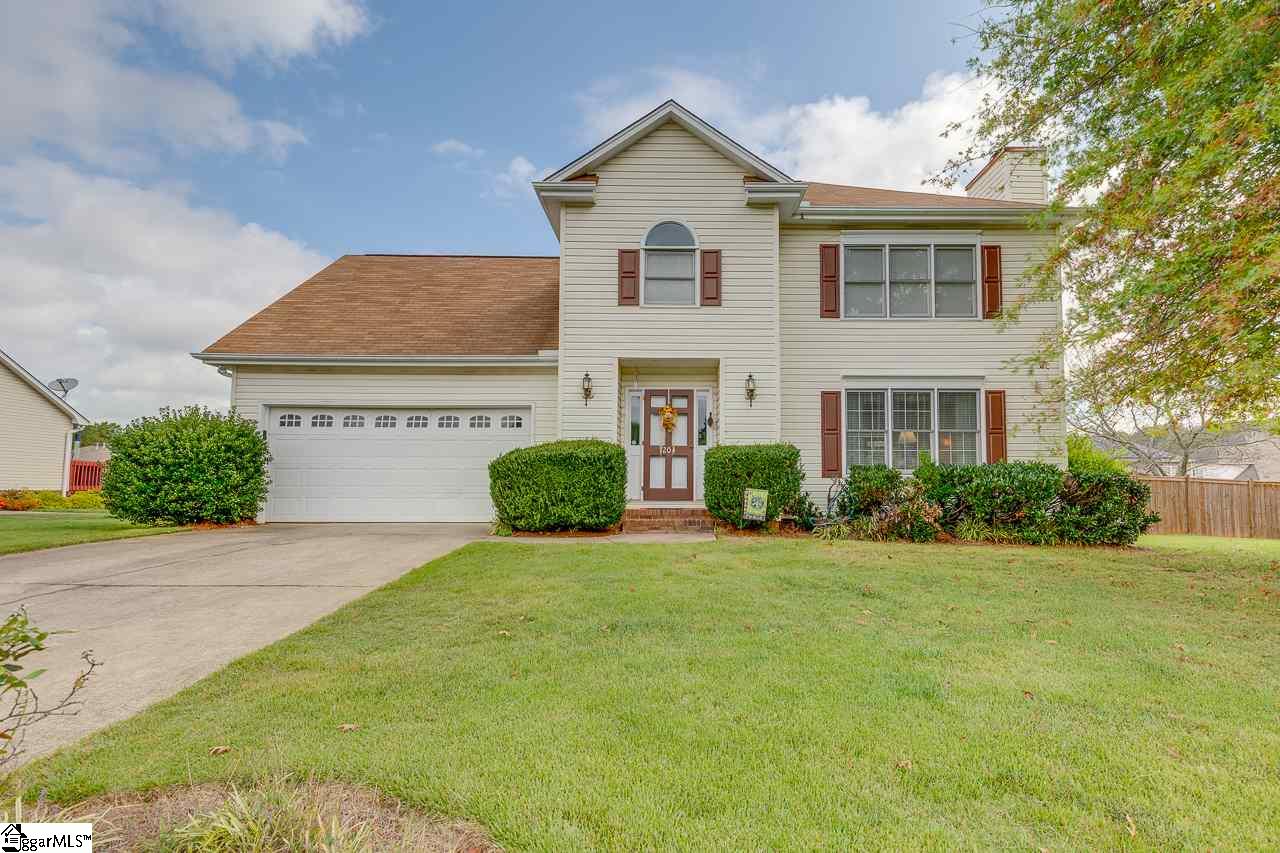 Property image 1 at 204 Tearose Lane, Simpsonville, SC 29681