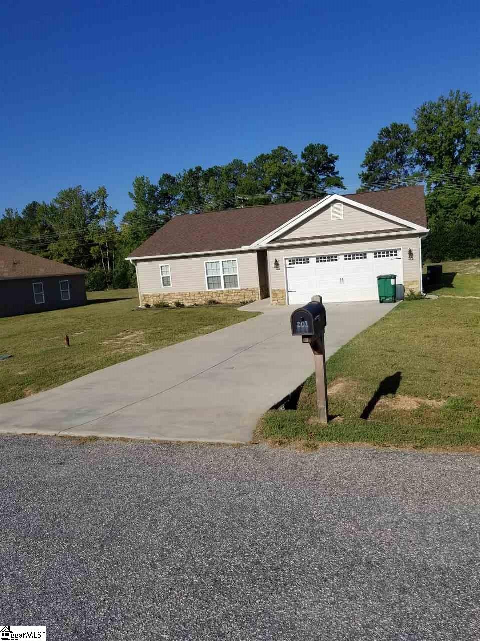 Property image 1 at 202 Essex Drive, Clinton, SC 29325