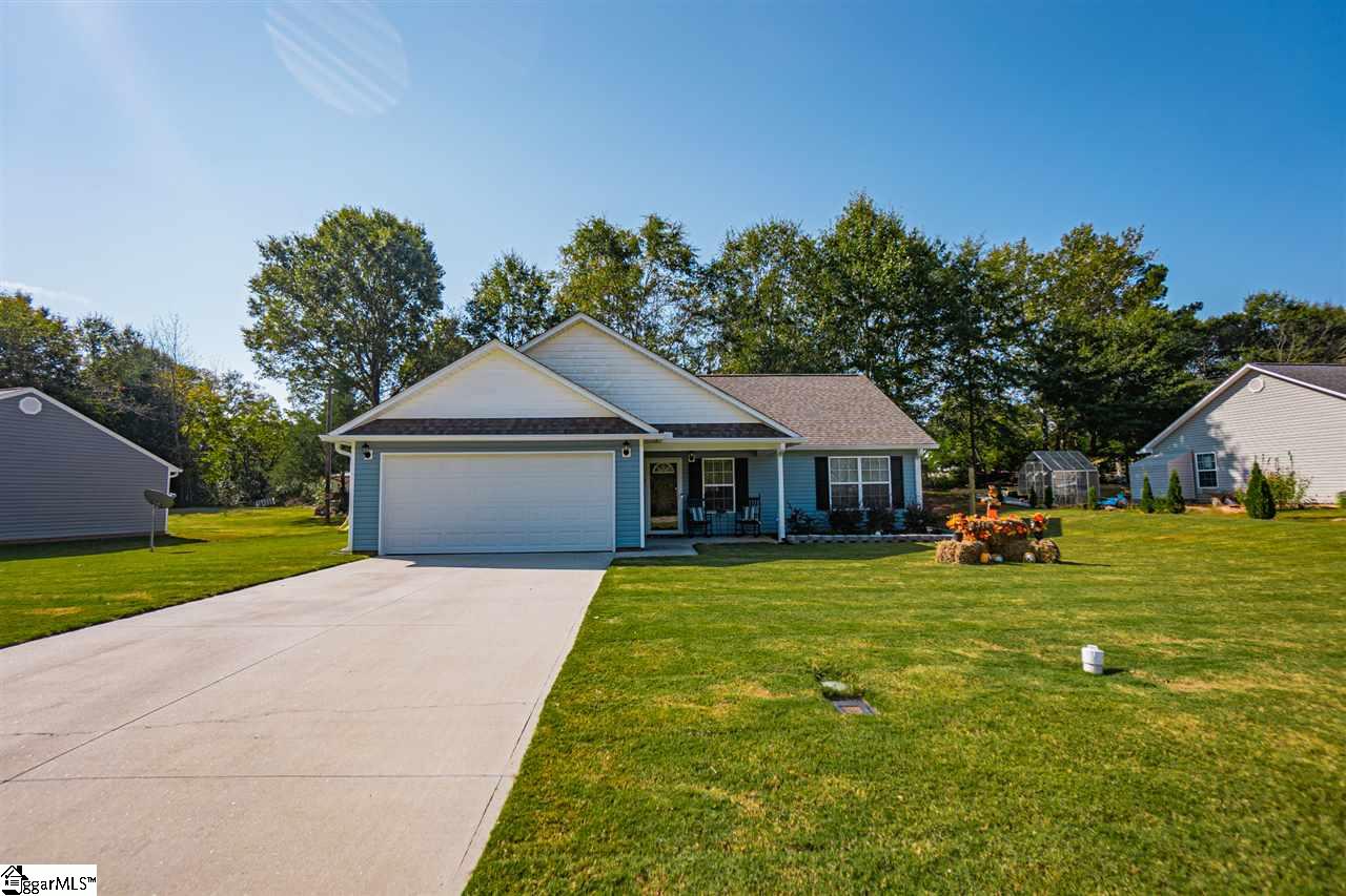 Property image 1 at 218 Amethyst Way, Laurens, SC 29360