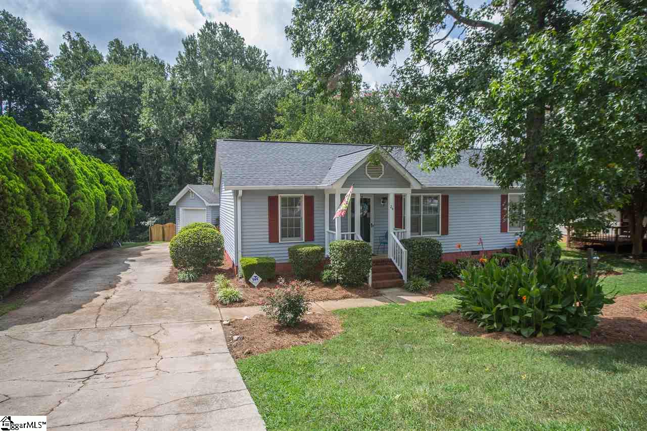 Property image 1 at 24 Cooperfield Avenue, Piedmont, SC 29673