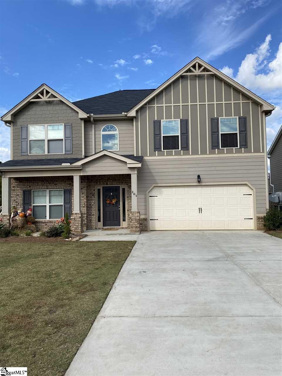 Property image 1 at 201 E Deer Drive, Greenville, SC 29611