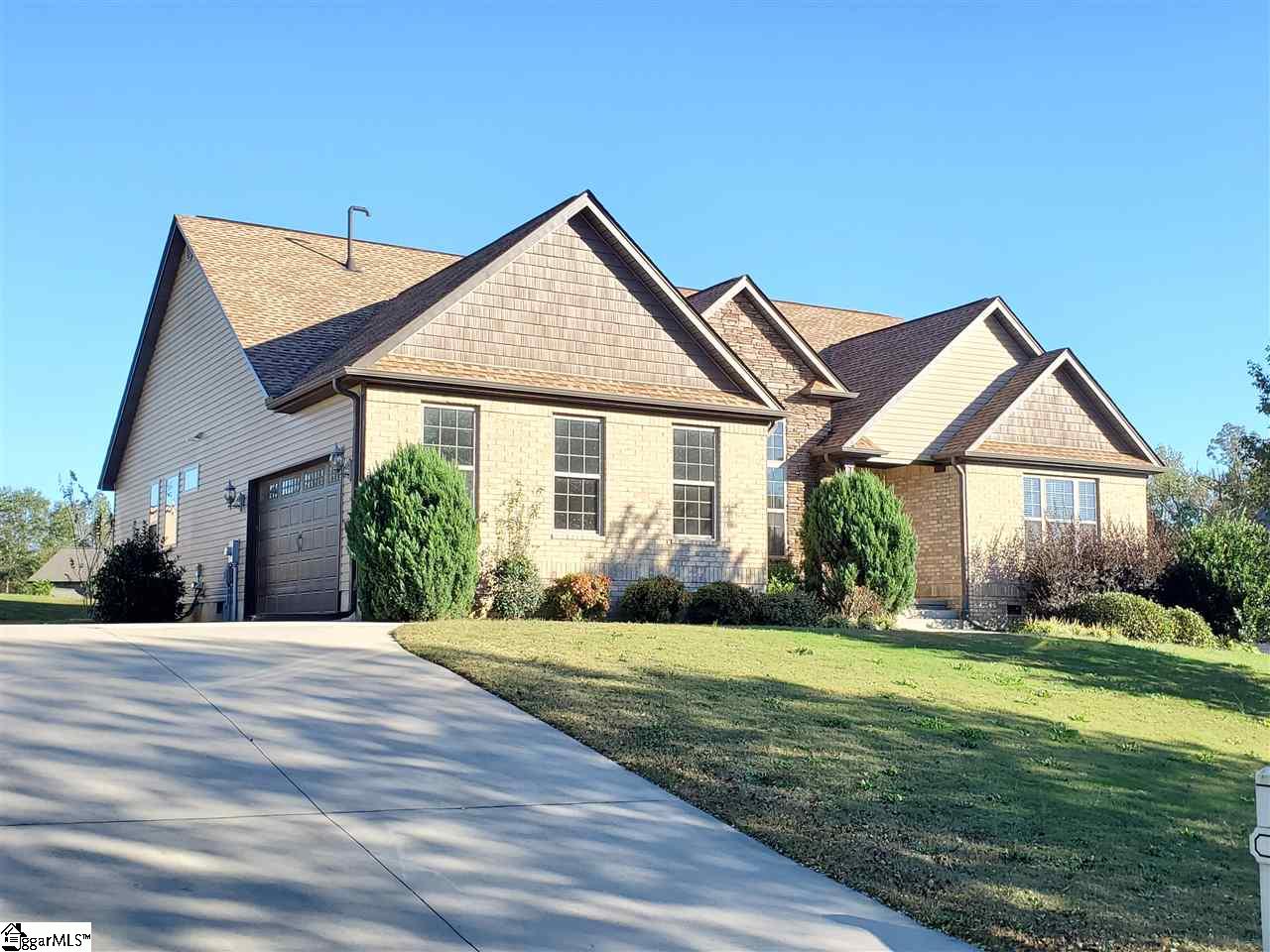 Property image 1 at 137 Fox Farm Way, Greer, SC 29651