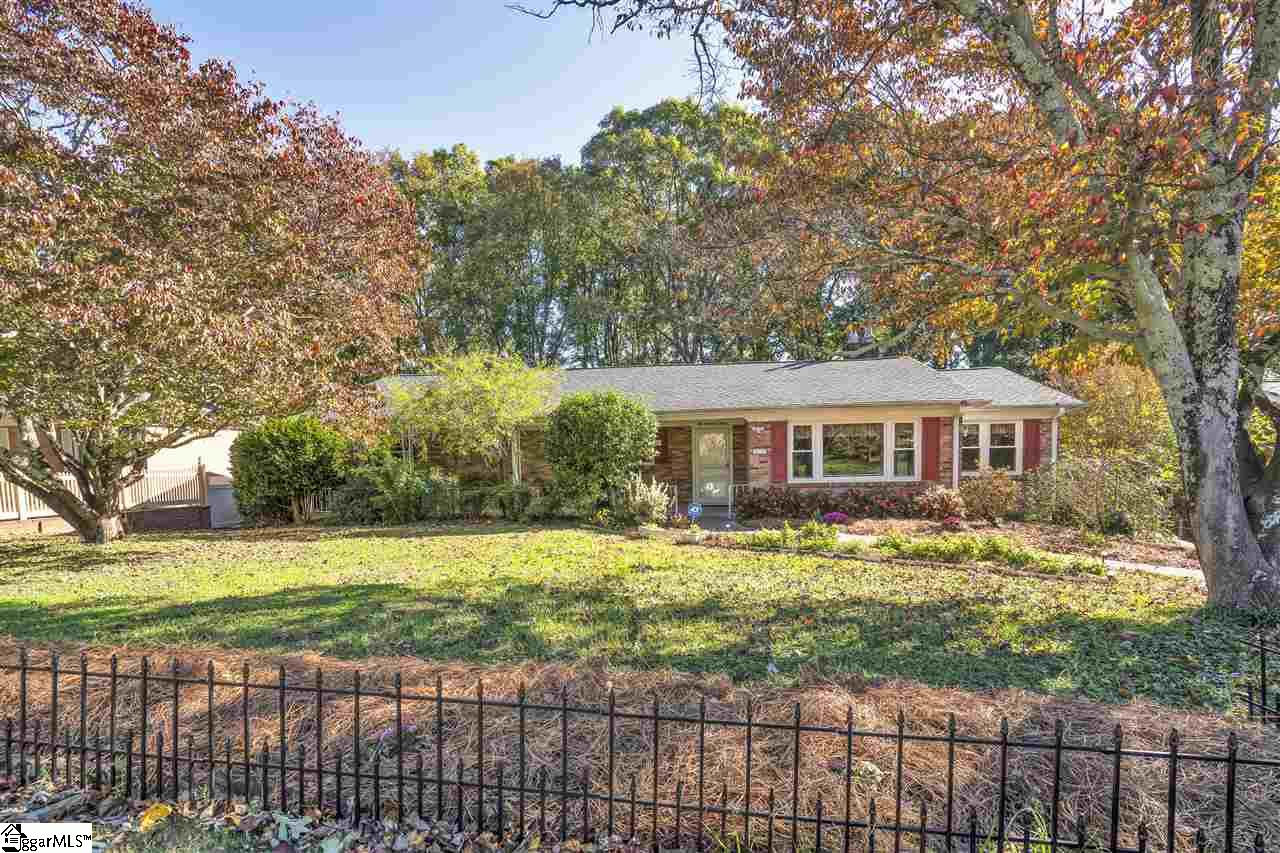 Property image 1 at 230 Azalea Court, Greenville, SC 29615