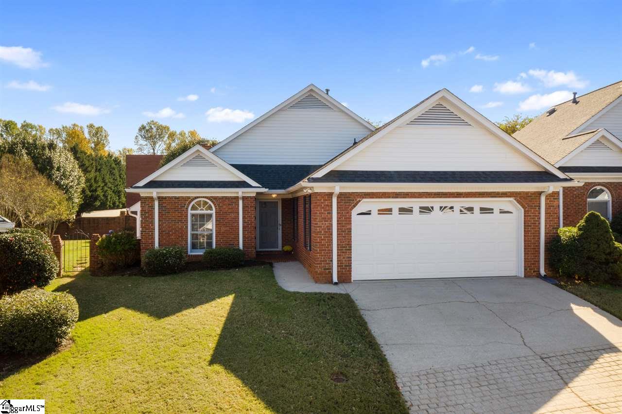 210 Greenview Circle