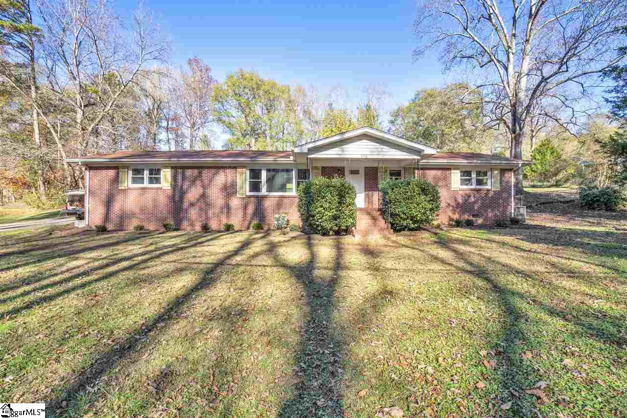 Property image 1 at 214 Knollview Drive, Greenville, SC 29611