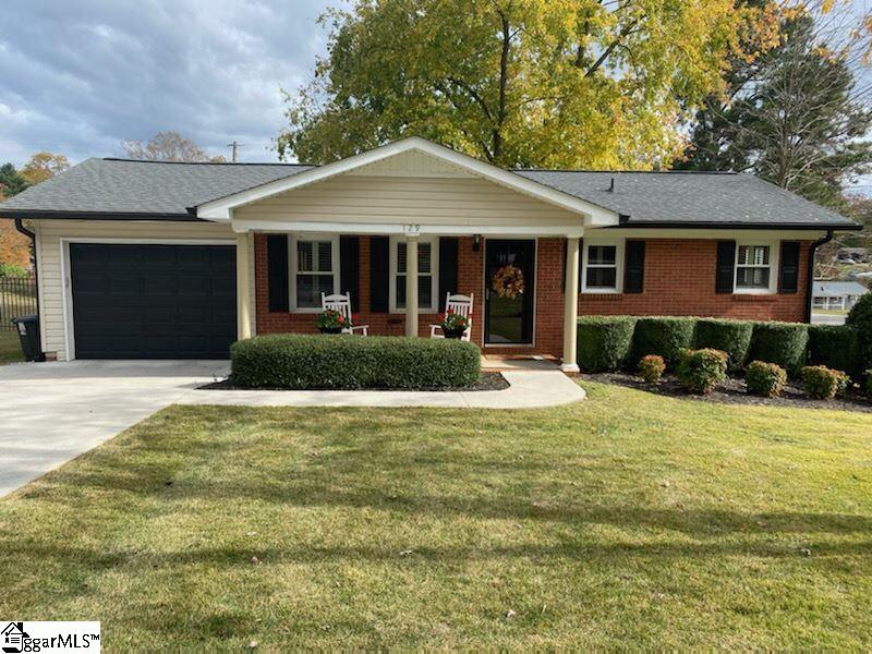 Property image 1 at 129 Belmont Circle, Easley, SC 29642
