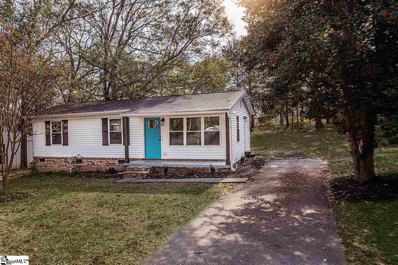 Property image 1 at 401 Boyd Avenue, Simpsonville, SC 29681