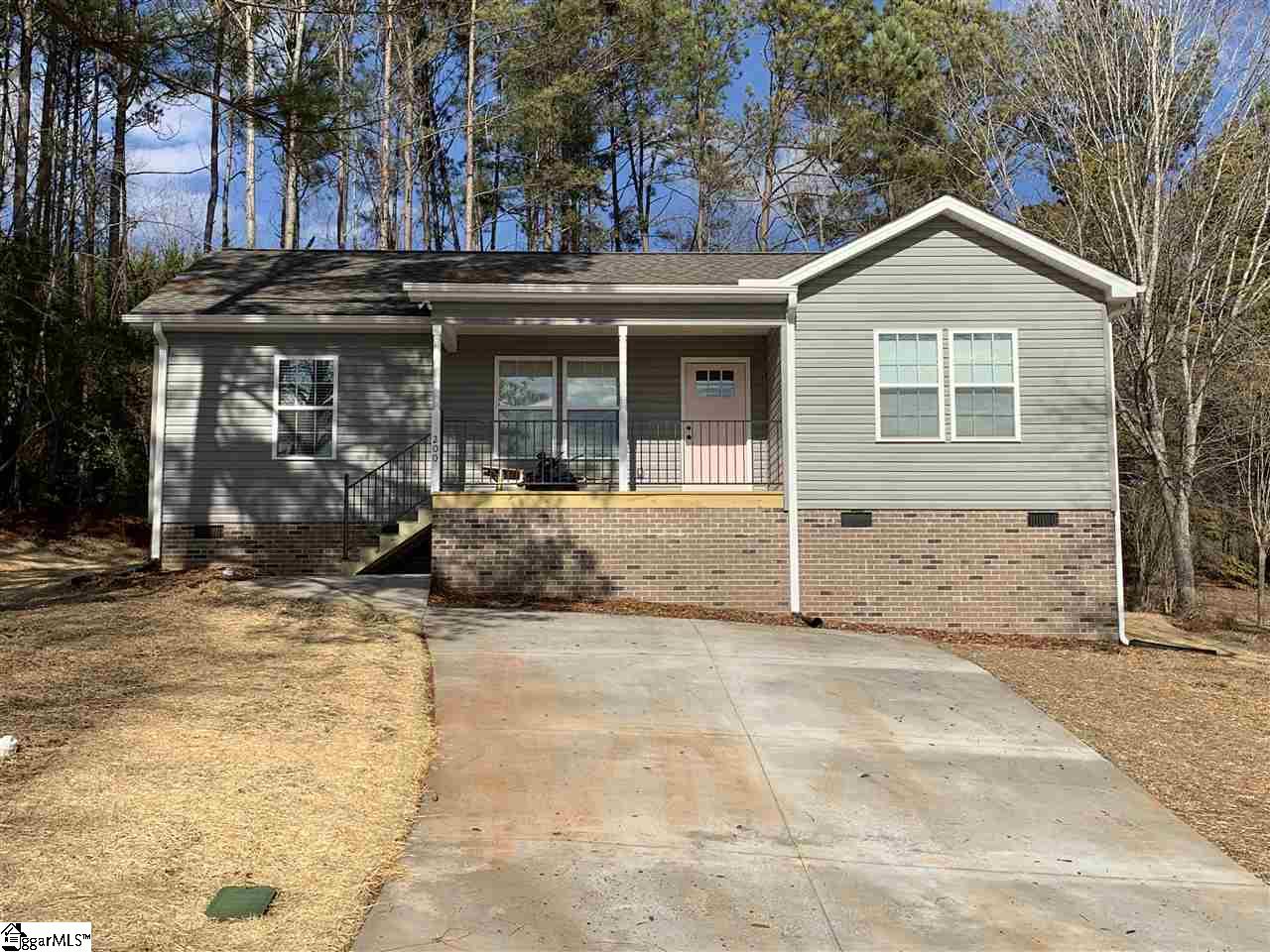 Property image 1 at 200 Hickory Drive, Pickens, SC 29671