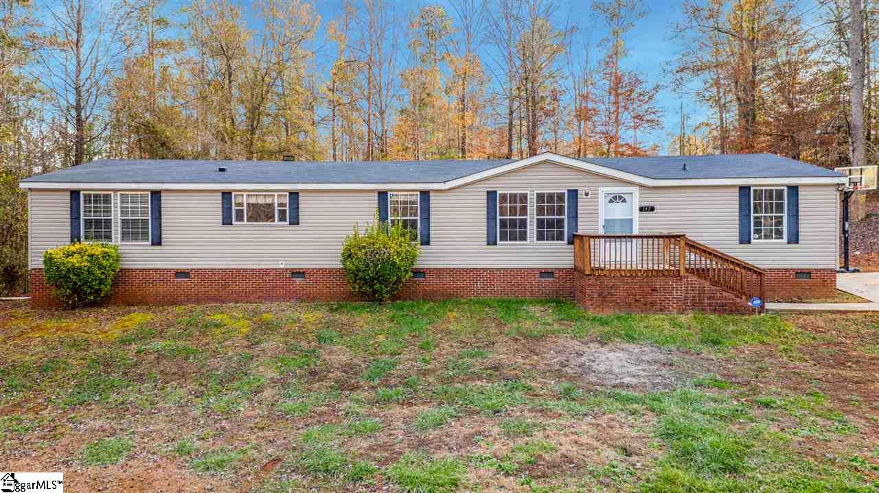 Property image 1 at 147 Sir Lancelot Drive, Piedmont, SC 29673
