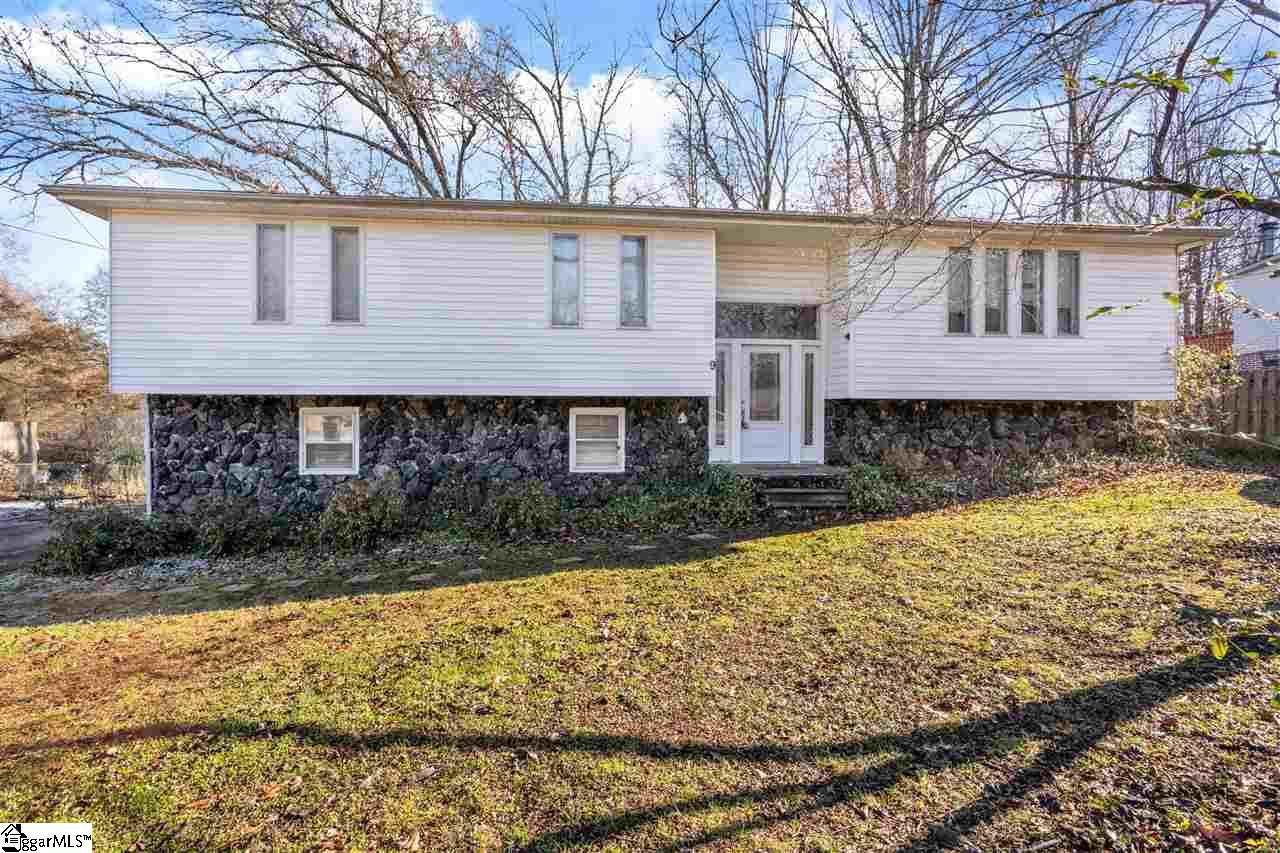 Property image 1 at 9 Harbor Drive, Greenville, SC 29611