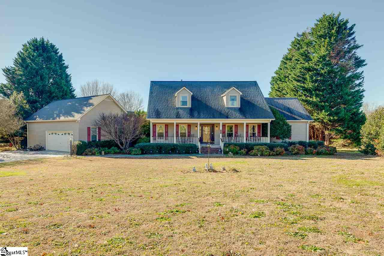 Property image 1 at 14 Summit Court, Taylors, SC 29687