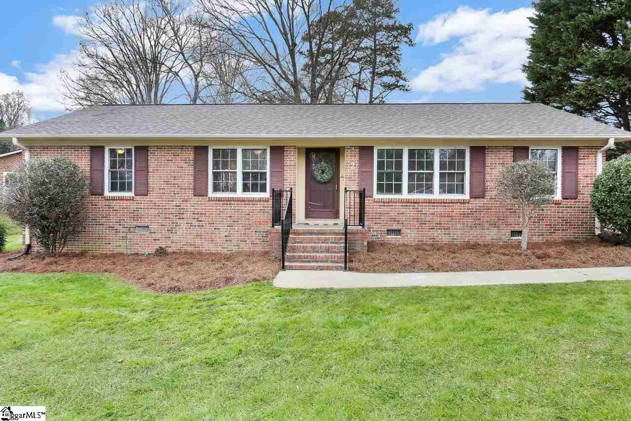 Property image 1 at 2 Chesapeake Court, Taylors, SC 29687