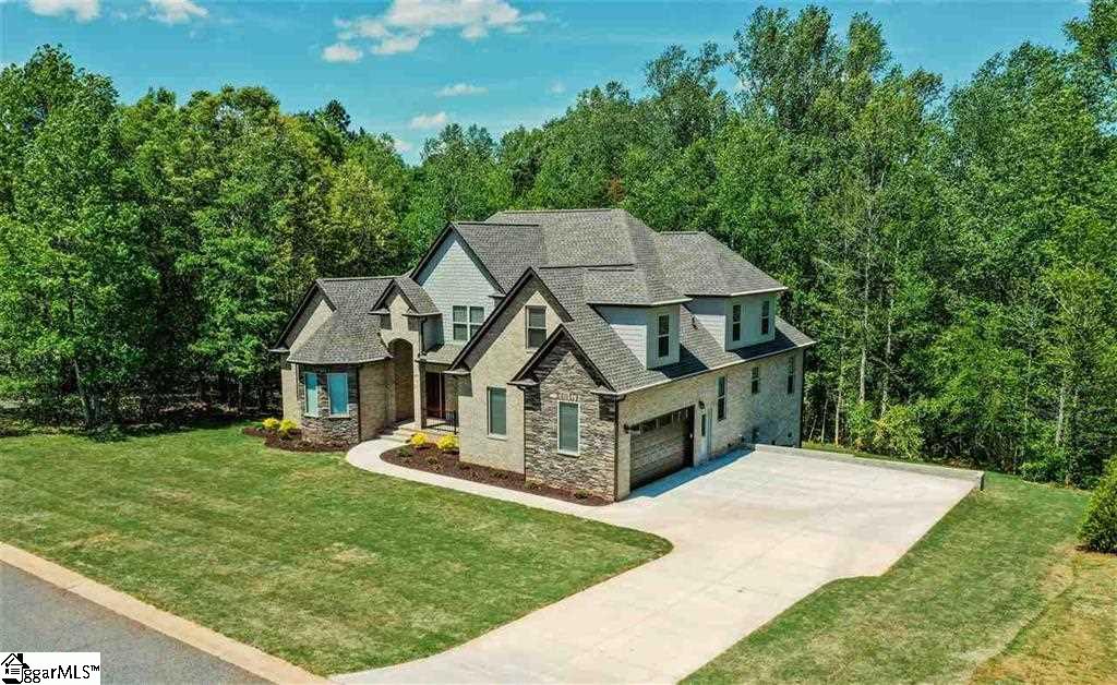 Property image 1 at 353 Benford Drive, Boiling Springs, SC 29316