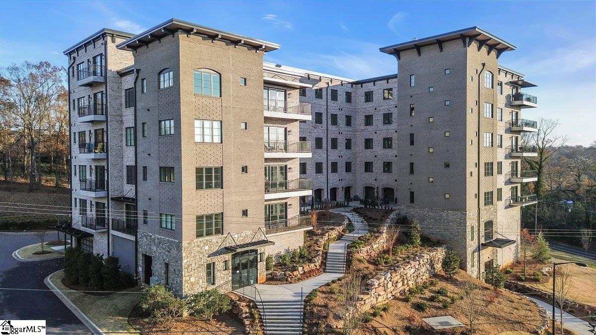 Property image 1 at 95 Dr David C Francis Street, Greenville, SC 29601