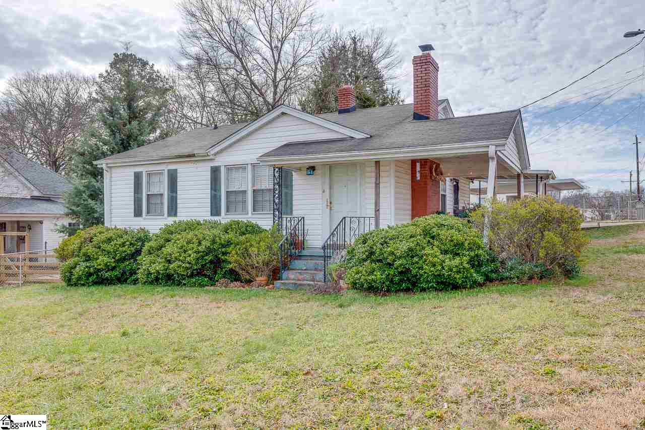 Property image 1 at 4 Irene Circle, Greenville, SC 29617