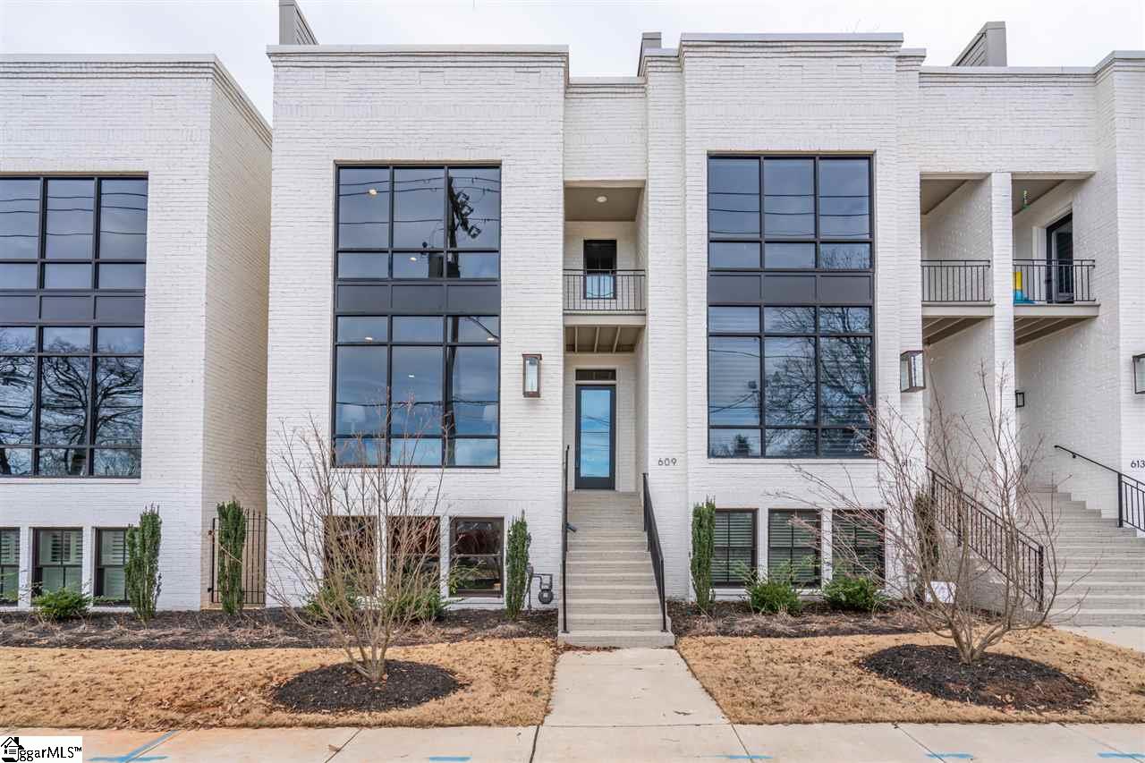 Property image 1 at 609 Arlington Avenue, Greenville, SC 29601