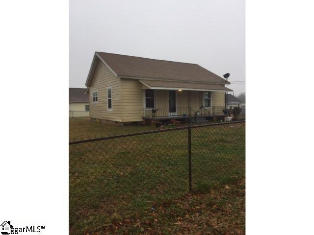 Property image 1 at 3 21st Street, Greer, SC 29651