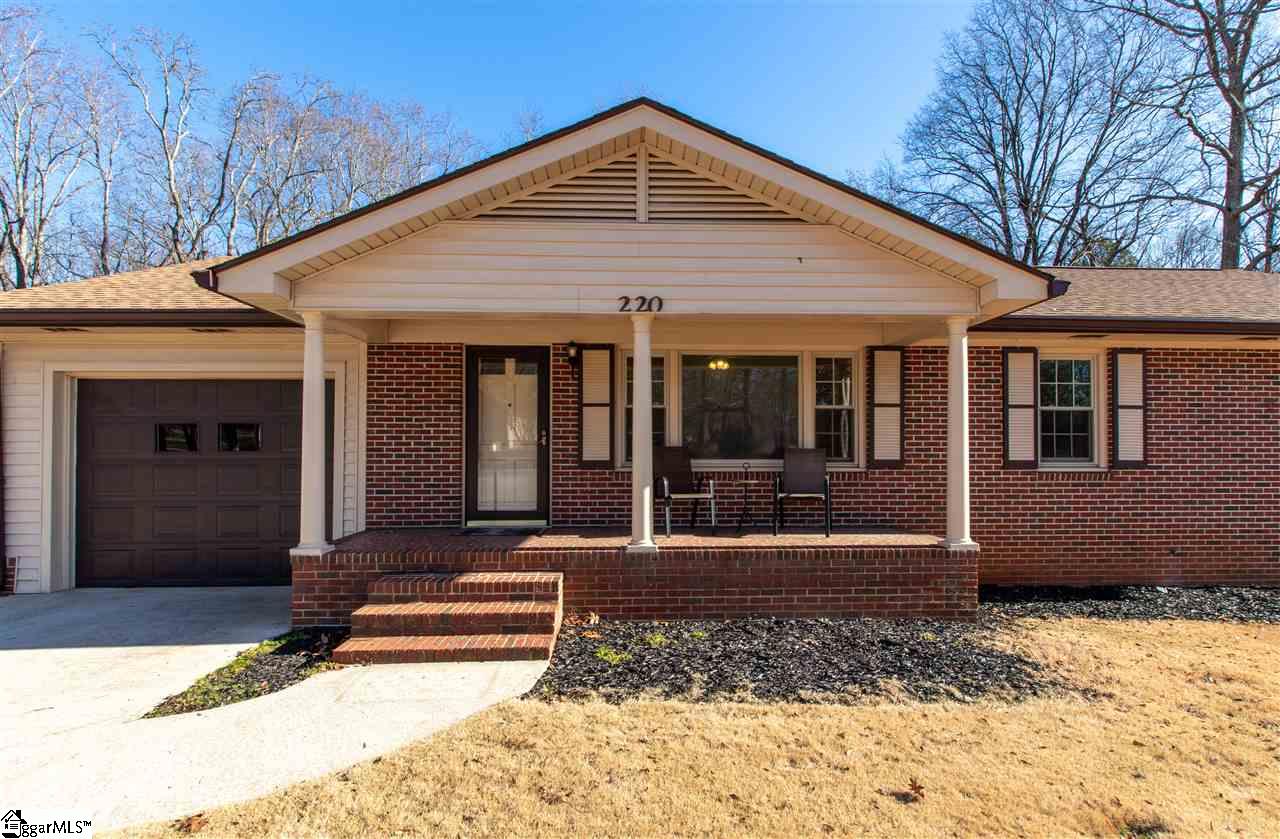 Property image 1 at 220 Barry Drive, Greer, SC 29650