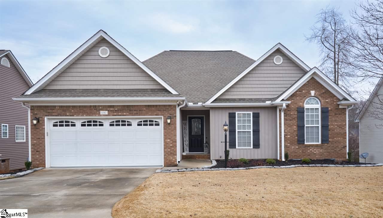 Property image 1 at 690 Secretariat Drive, Boiling Springs, SC 29316