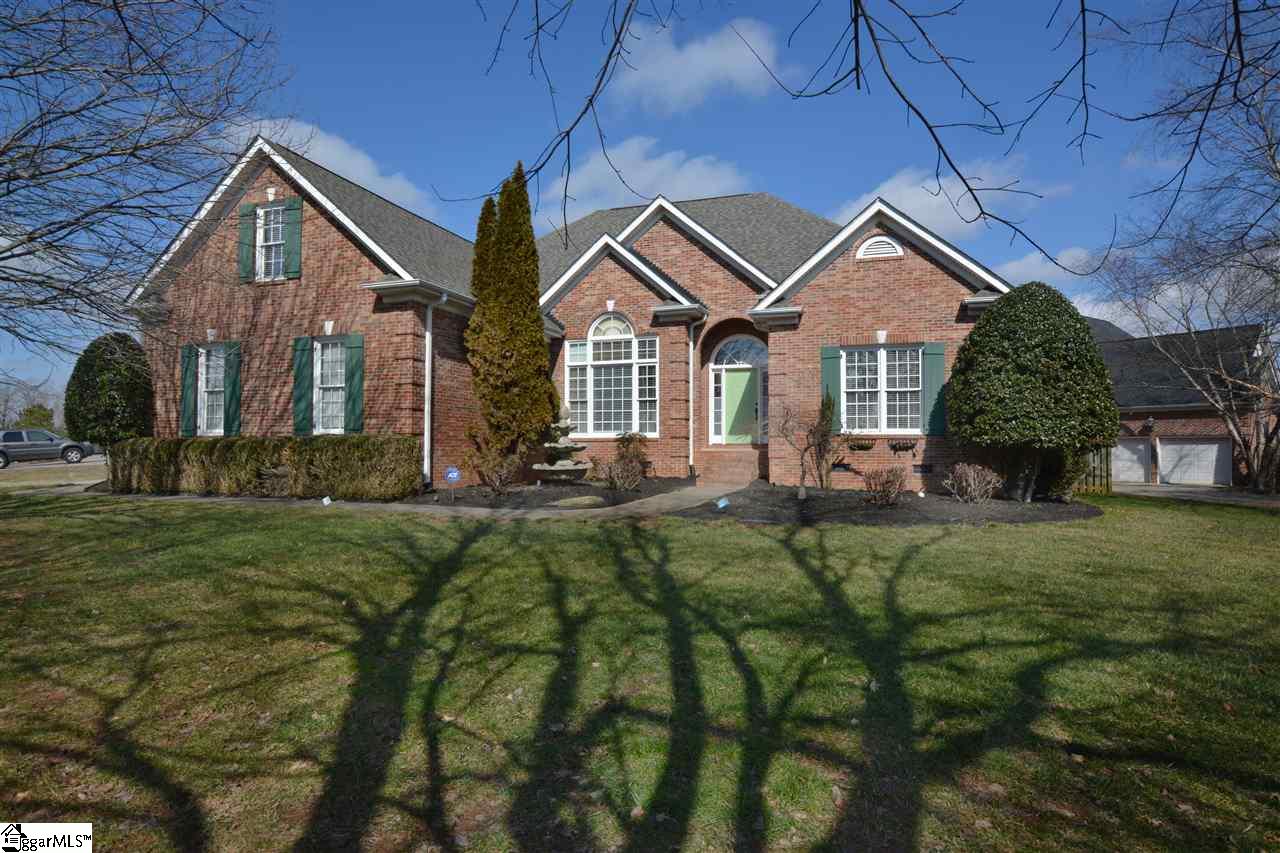 Property image 1 at 402 Park Ridge Circle, Greer, SC 29651