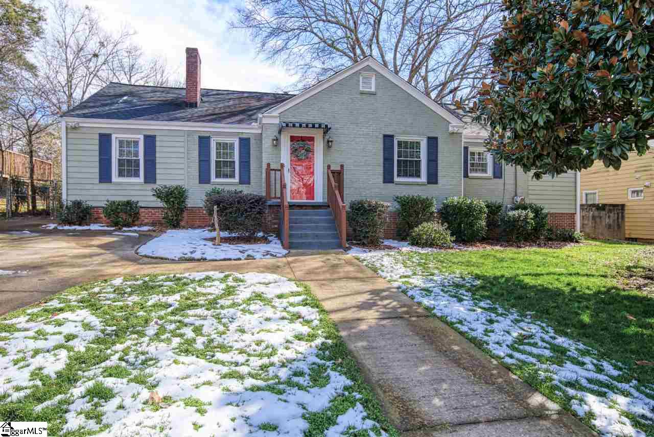 Property image 1 at 208 Ridgecrest Drive, Greenville, SC 29601