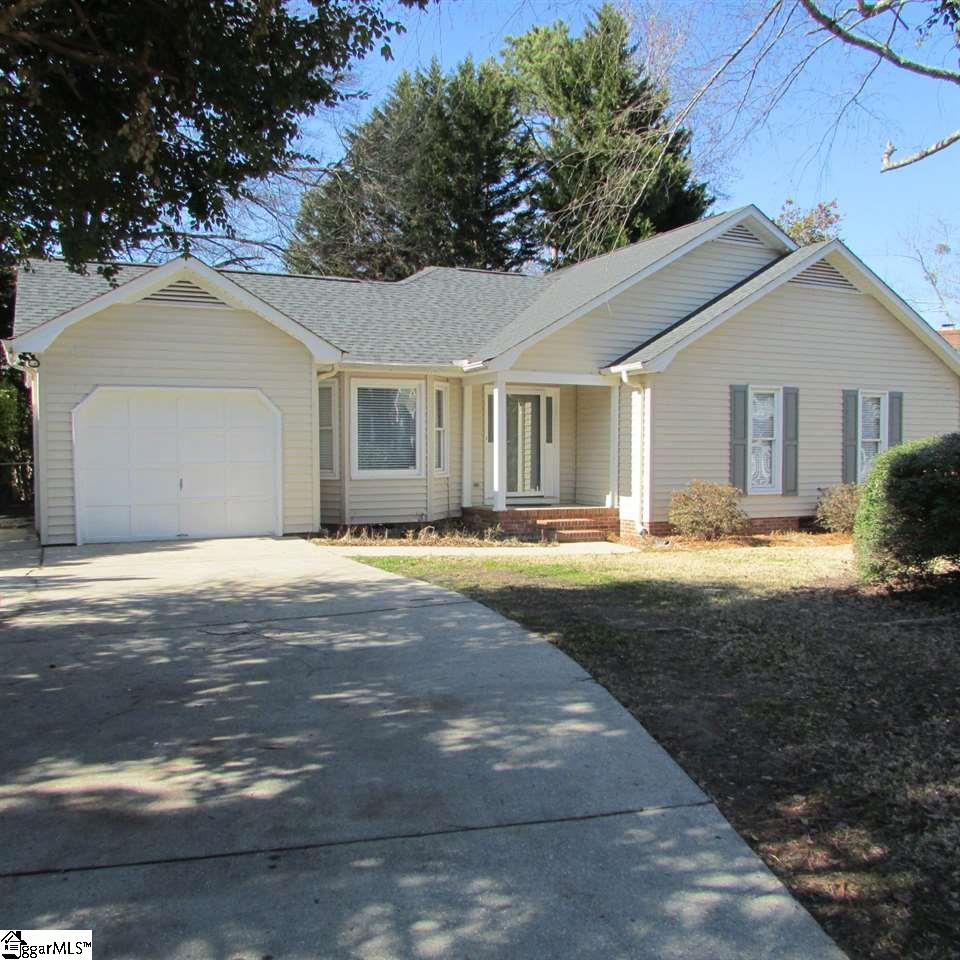 Property image 1 at 210 Spring View Lane, Taylors, SC 29687