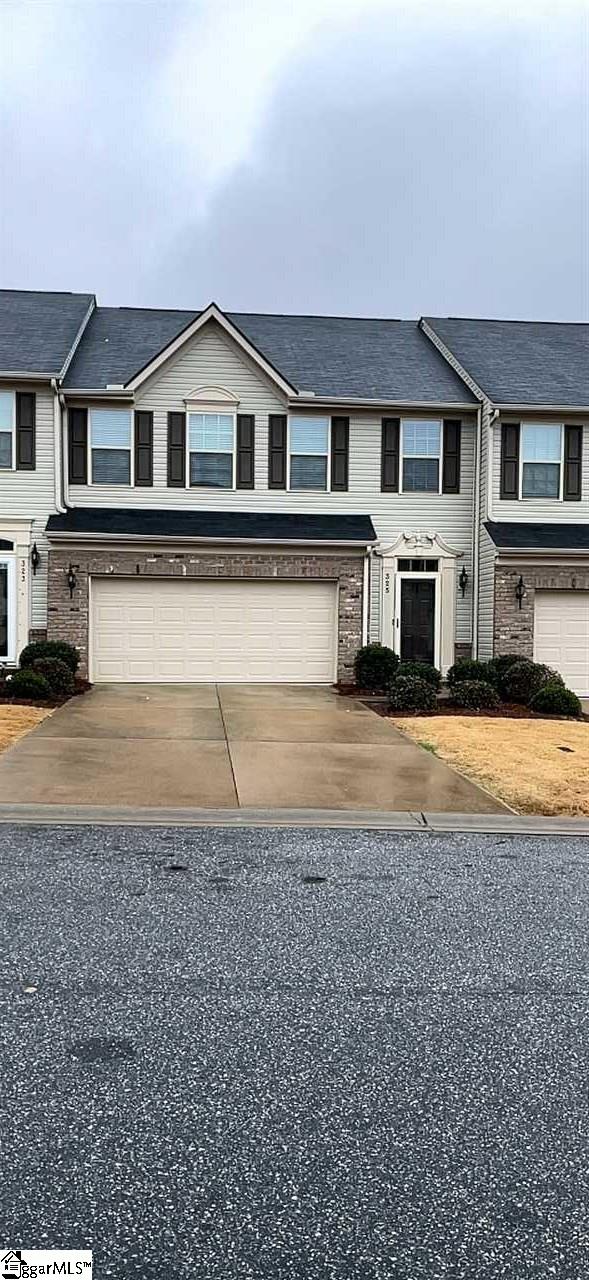 Property image 1 at 325 Bellerive Drive, Duncan, SC 29334