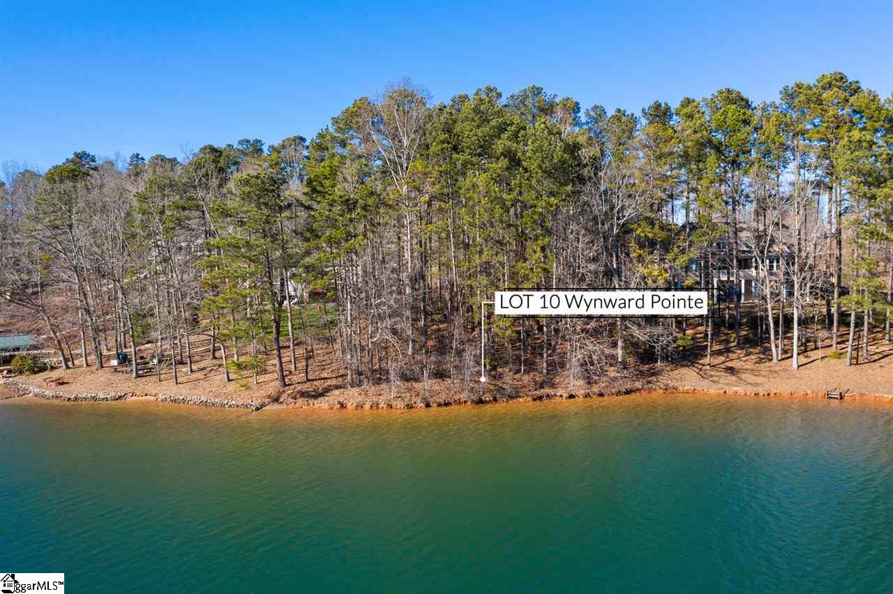 122 Wynward Pointe Drive