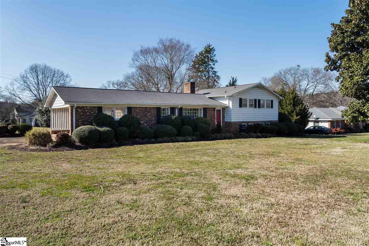 Property image 1 at 365 Fairlane Drive, Spartanburg, SC 29307