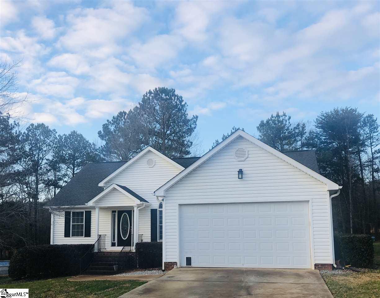 Property image 1 at 110 Royal Drive, Williamston, SC 29697