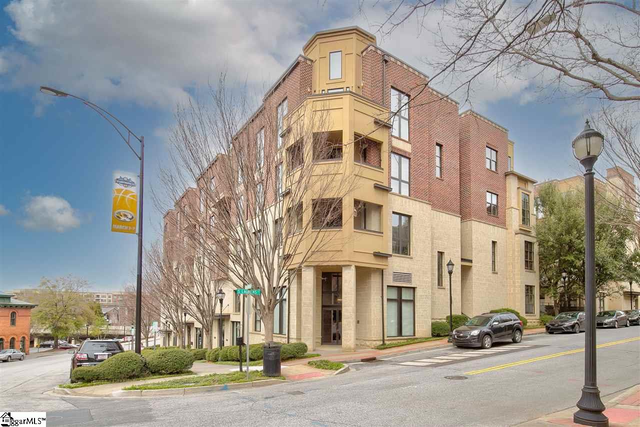 Property image 1 at 112 W Broad Street, Greenville, SC 29601