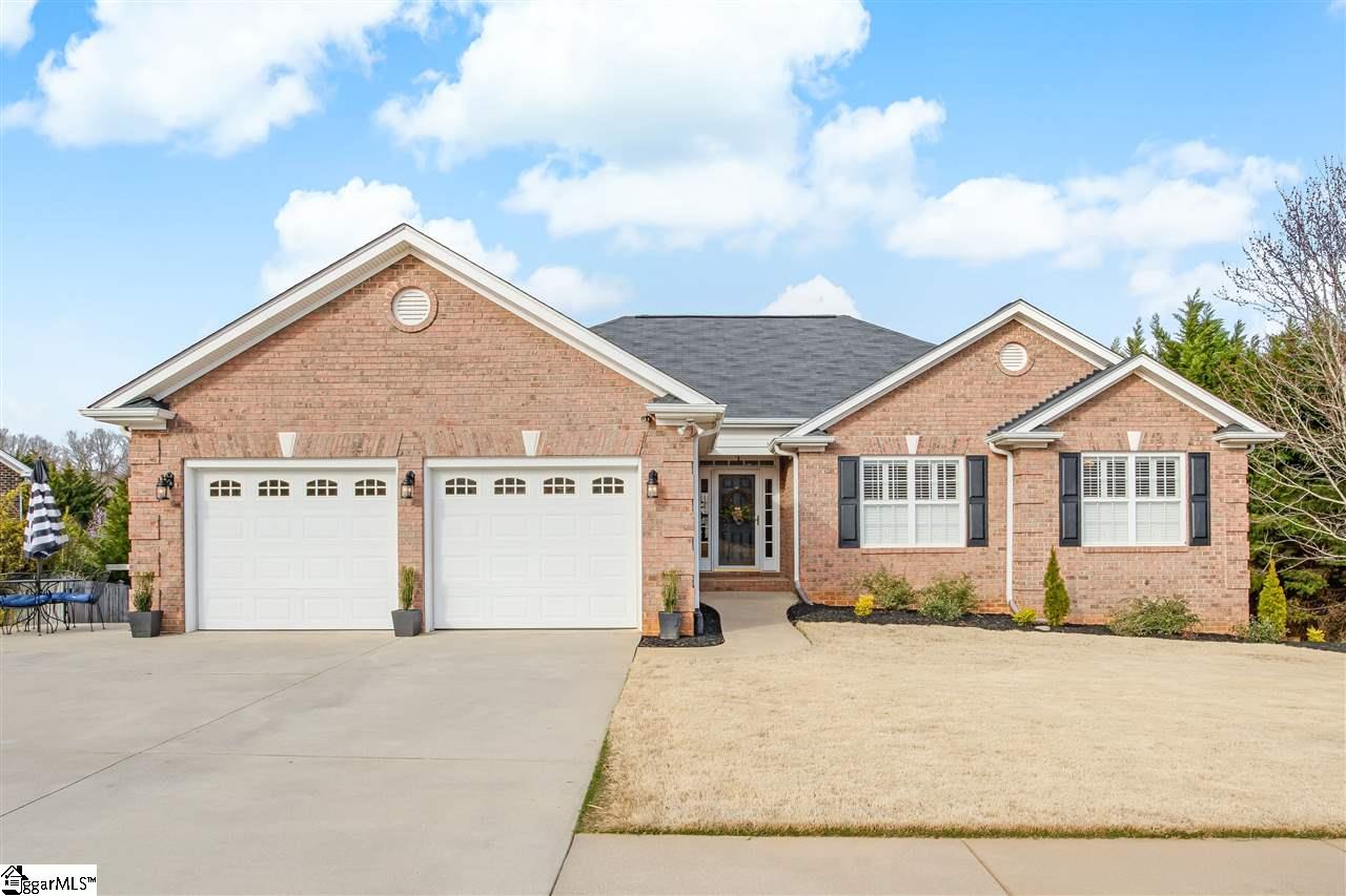 Property image 1 at 6 Saint Thomas Court, Greer, SC 29651